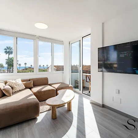 Alamos Beachfront Bliss Sea View Retreat アパート *